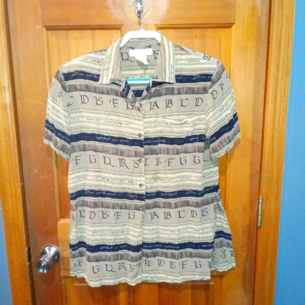 Jones New York 100% silk short sleeved shirt size 6